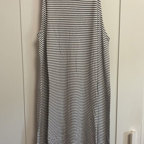 Striped dress like new, size L, gray