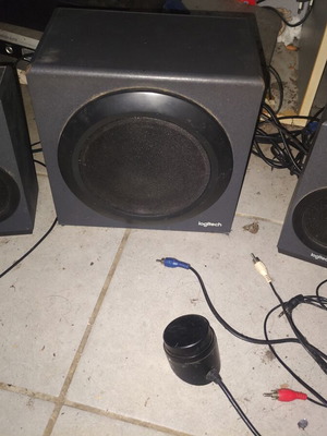 Logitech audio system with subwoofer like new