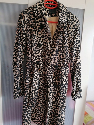 Spring outerwear used, size XS, leopard print