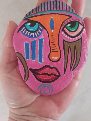 Painted stone with African mask and acrylic colors new