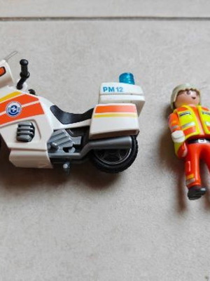 Playmobil 5544 Paramedic Doctor with Motorcycle like new