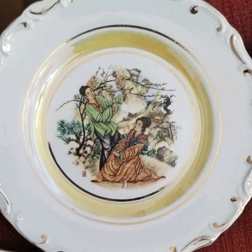 Vintage decorative plates like new, set of 5, romantic style