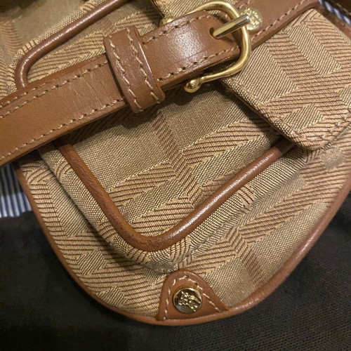 Burberry shoulder bag like new