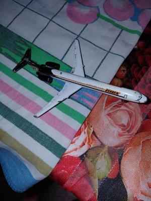 Toy airplane