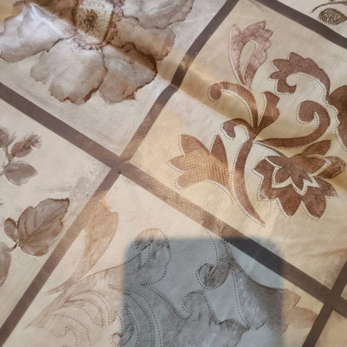 Tablecloth with flowers new, dimensions 138x40cm