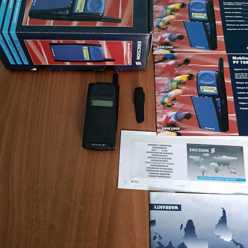 Sony Ericson PF 768 μεταχειρισμένο, συλλεκτικό κινητό