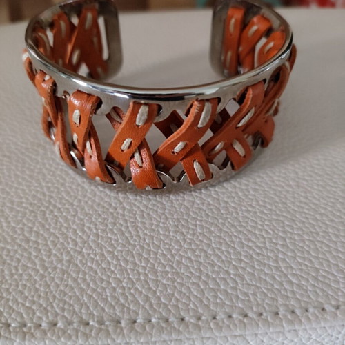 Tod's leather and metal cuff bracelet like new, orange