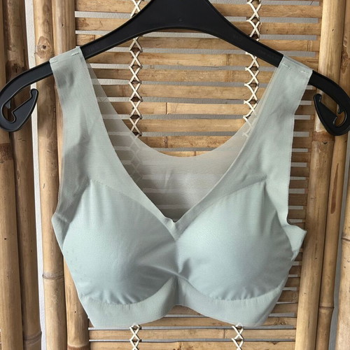 Light green seamless bralette crop top XL