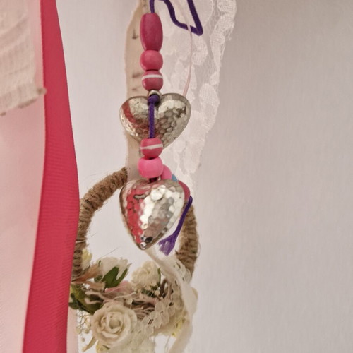 Handmade romantic decorative wreath like new