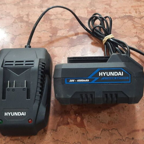 Hyundai Lithium Battery HBAT 20V4A and Charger HCBAT 2-4A used set