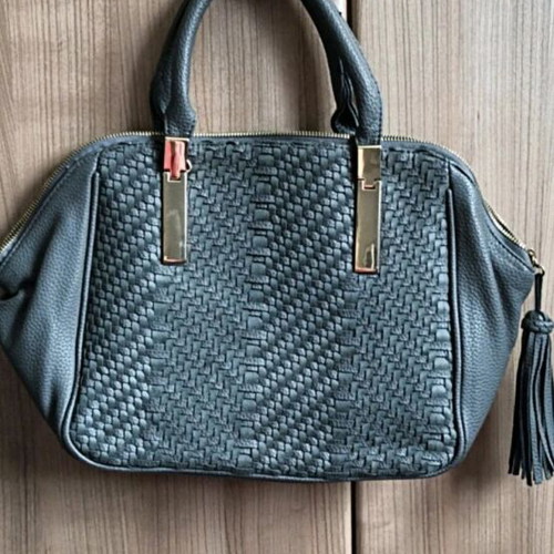 Oriflame handbag like new, gray