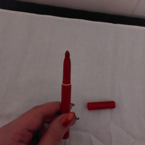 Lipcrayon Handaiyan (Chili 08) used