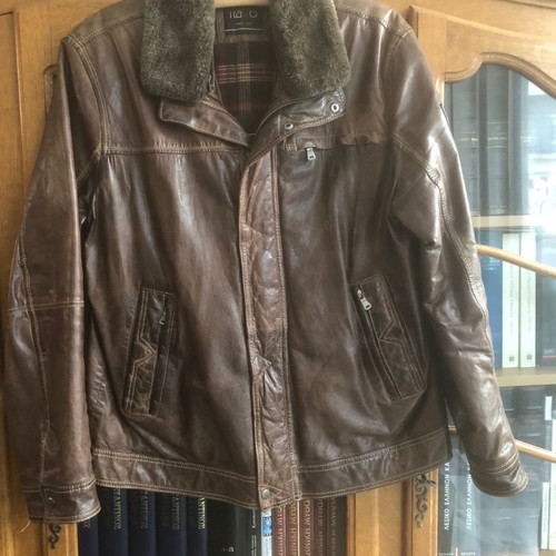Italian leather jacket used, almost new, brown size XL