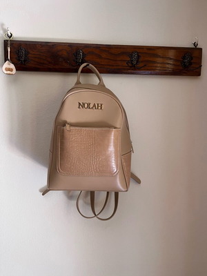 Backpack Nolah σαν καινούργιο, μπεζ eco-leather με φερμουάρ