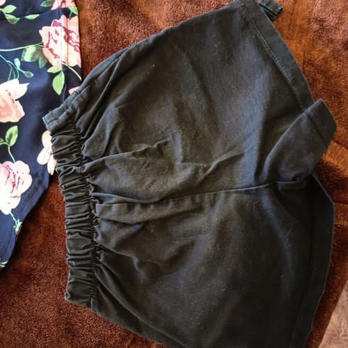 Girls' clothes pack for ages 5 and 6 like new, multicolored