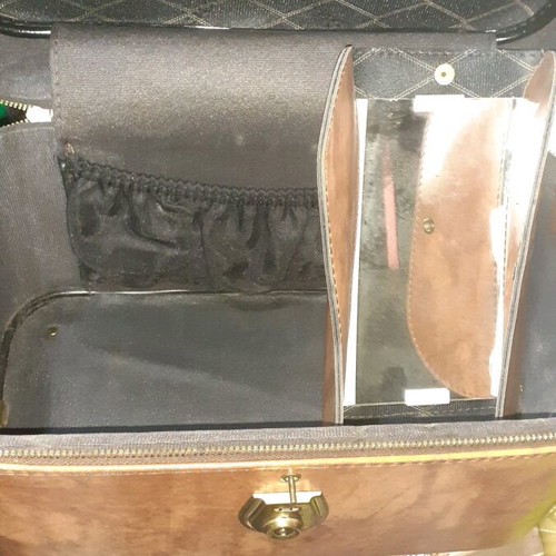 Vintage Encore by Airway Carry On Travel Bag like new, brown leather