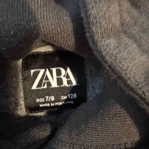 Zara sweatshirt size 7/8 like new, black