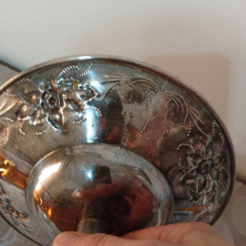 Silver-plated fruit bowl used, antique, height 11.5 cm diameter 22 cm