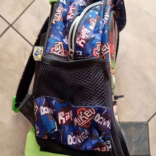 Ninja Turtles trolley bag like new for toddler use
