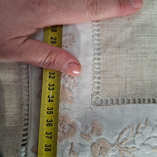 Linen hand doily set with embroidery new