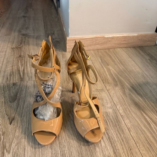 Michael Kors sandals new, size 38.5, beige