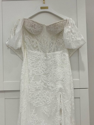 Milla Nova wedding dress SS24 new, white with detachable sleeves and lining