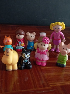 Small miniature toys like new