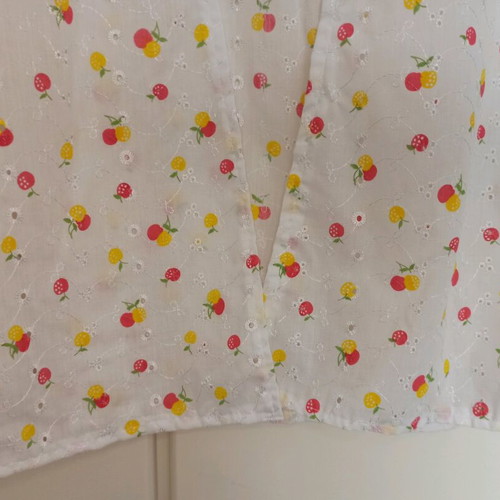 White Broderie Shirt with Fruit Print One Size like new