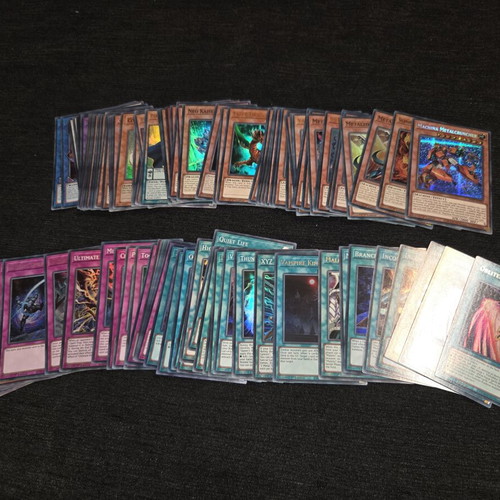 Yu-Gi-Oh card collection, foils and rares, pack of 128