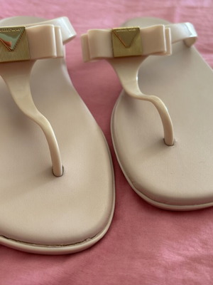 Michael Kors women's pink flip flops, size 37