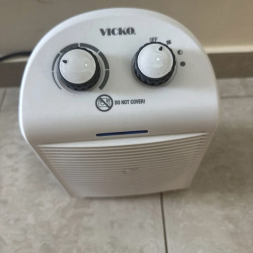 Vicki fan heater new in box