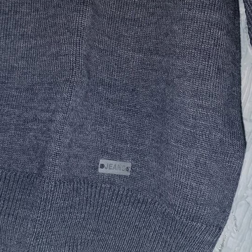 Pullover size Medium like new