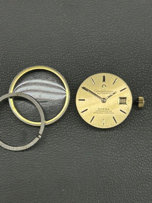 Omega automatic watch mechanism in excellent condition