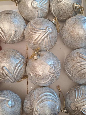 Set of 11 silver embossed balls like new
