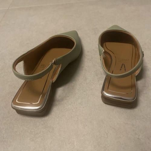 Vizzano leather flats new, with anti-slip sole, mint color