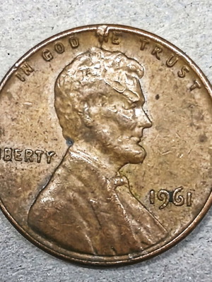 One cent USA 1961 used with error on W and metal lines