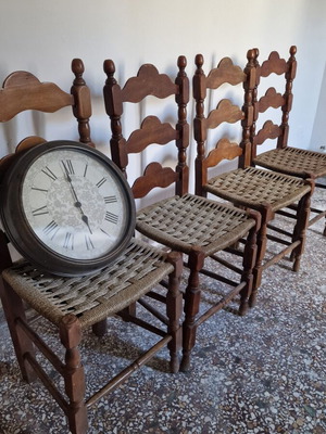 Vintage wooden chairs rustic with woven seat set of 4 like new