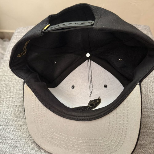 OVO Snapback Hat like new