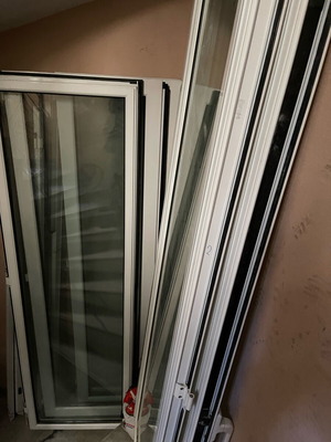 Aluminum windows used, dimensions 215/146 and 215/152