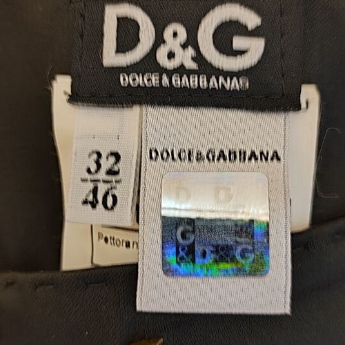 Vintage D&G Dolce & Gabbana low-rise satin capri pants black size 38 like new