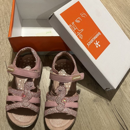 Biomecanics sandals size 26 like new for girls