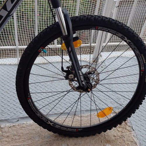 Ideal Strobe Disc 26" Alloy Mountain Bike, 24-speed Shimano