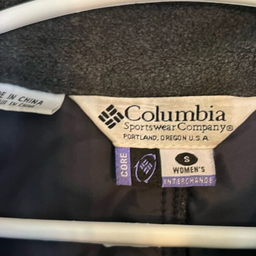 Columbia sports ski jacket used, yellow with fleece