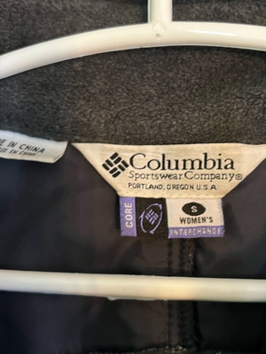 Columbia sports ski jacket used, yellow with fleece