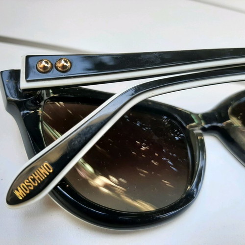 Moschino sunglasses used, white and black