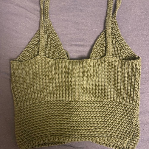 Knitted top used in khaki color, size S