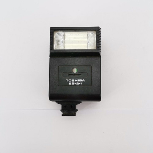 Toshiba ES-24 camera flash used