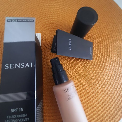 Kanebo Sensai Fluid Finish Lasting Velvet Foundation new, natural beige 30ml