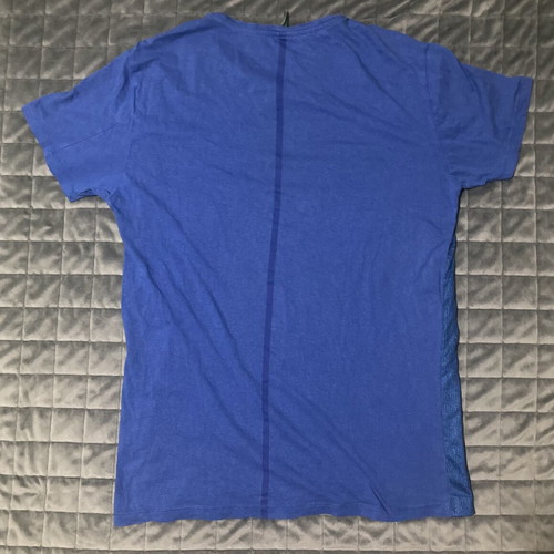 T-shirt Piazza Italia man Large used, blue, mesh