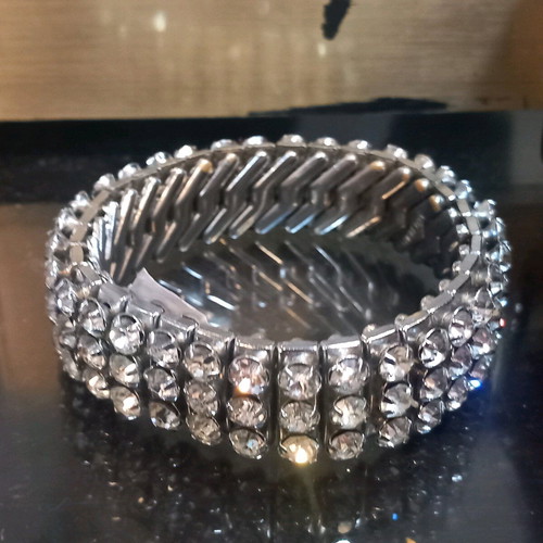 Branded bracelet used, impressive
